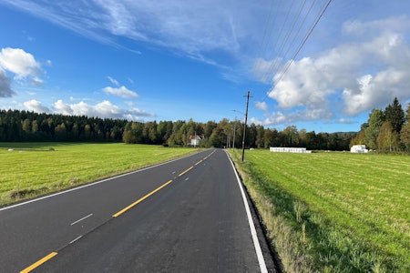 KONFLIKTFYLT: Maridalsveien har stor trafikk av bilister, syklister og rulleskiløpere. Foto: Kristoffer H. Kippernes