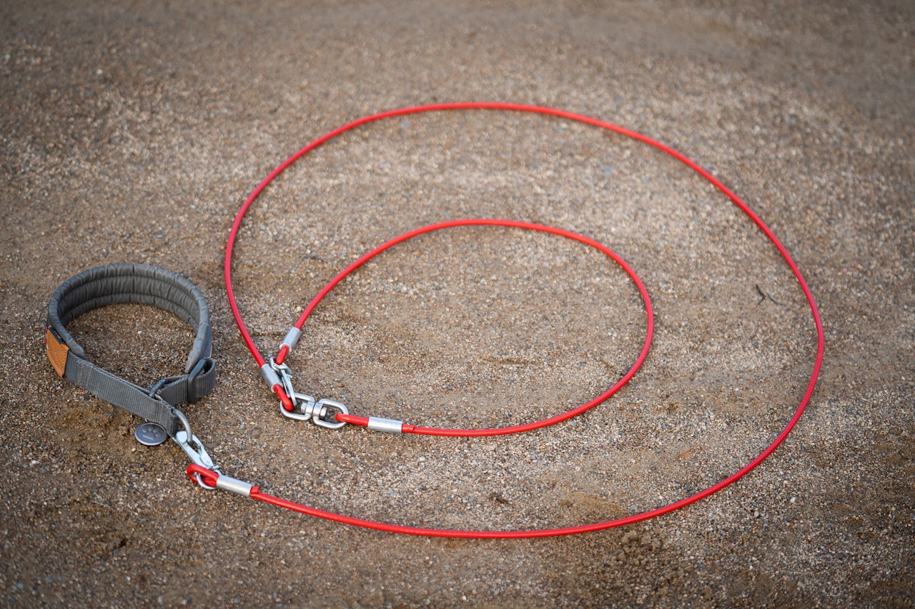 OPPSTALLINGSWIRE: Oppstallingswire til 1 hund fra Risheim Hundeutstyr oppstallingswire risheim hundeutstyr test