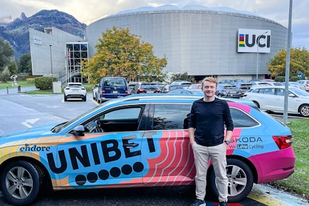 PÅ PLASS I SVEITS: Denne uka er Sverre Dyngeland Vik på sportsdirektørkurs i Aigle, sammen med nye kolleger i Tour de Tietema-Unibet. PÅ PLASS I SVEITS: Denne uka er Sverre Dyngeland Vik på sportsdirektørkurs i Aigle, sammen med nye kolleger i Tour de Tietema-Unibet.