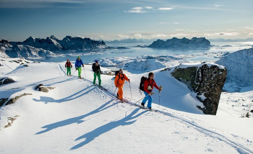Lofoten Arctic Haute Route: Syv overnattinger, seks flotte skifjell langs kysten av Nordland og Troms. Foto: Sverre Hjørnevik Lofoten Arctic Haute Rout