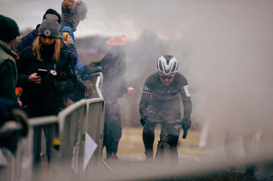 NYE STEG: Malin Karlsen har få års sykkelerfaring, men kjørte like fullt inn til sølv. Foto: Henrik Alpers.