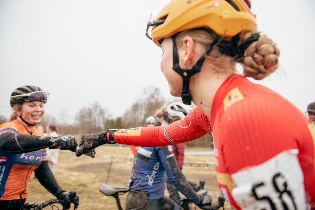 TAKK FOR LAGET: Elisabeth Sveum tok ledelsen i teten, men endte til slutt som nummer fire. TAKK FOR LAGET: Elisabeth Sveum tok ledelsen i teten, men endte til slutt som nummer fire.