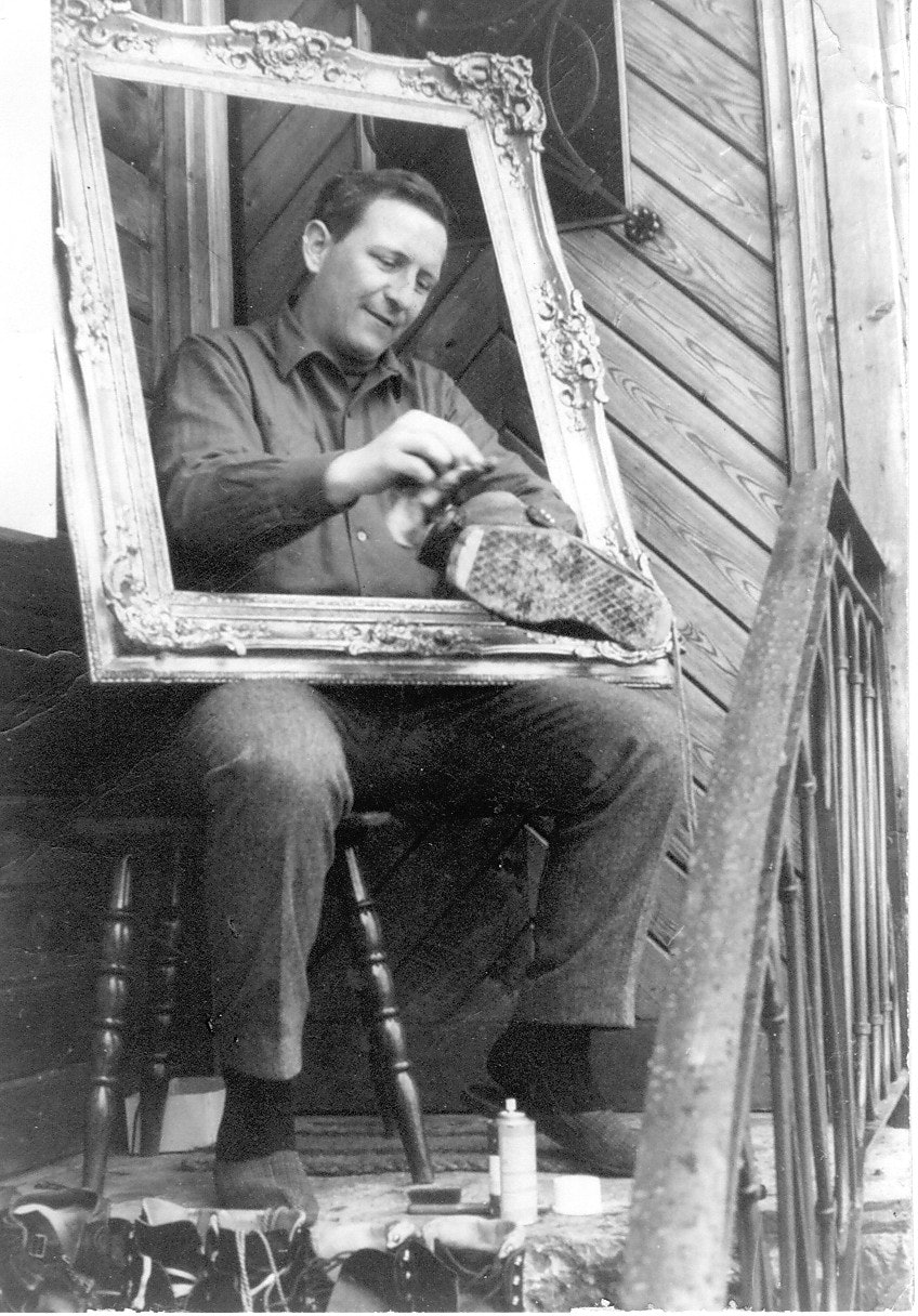 Hans Conrad senior, er mannen som fikk Sport Conrad inn i skienes verden. Hans Conrad senior, er mannen som fikk Sport Conrad inn i skienes verden.