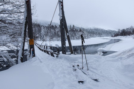 FULL VINTER I BYDALEN: Bård Smestad dro til Bydalen i Sverige og fant MASSE snø - selv om kalenderen viste tidlig november. Foto: Bård Smestad