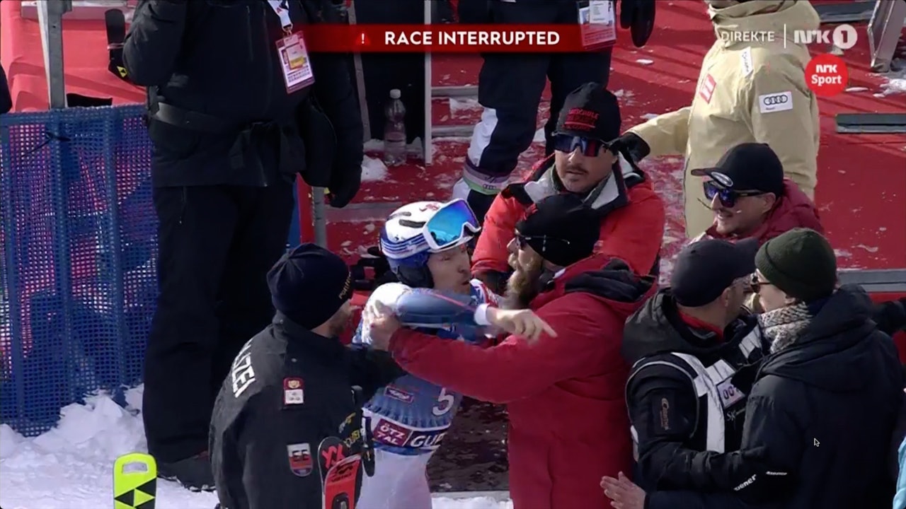 SINT: Henrik Kristoffersen reagerte med sinne og snøballkasting da klimademonstranter tok seg inn i målområdet under verdenscuprennet i Gurgl. Foto: Skjermdump/NRK SINT: Henrik Kristoffersen reagerte med sinne og snøballkasting da klimademonstranter tok seg inn i målområdet under verdenscuprennet i Gurgl. Foto: Skjermdump/NRK