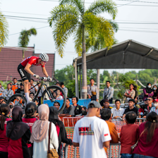 HELE VEIEN TIL INDONESIA: Sondre Rokke visste at han var eksplosiv, men han hadde ikke helt sett for seg at han skulle kjempe om VM-medaljer i Indonesia denne høsten. Foto: UCI