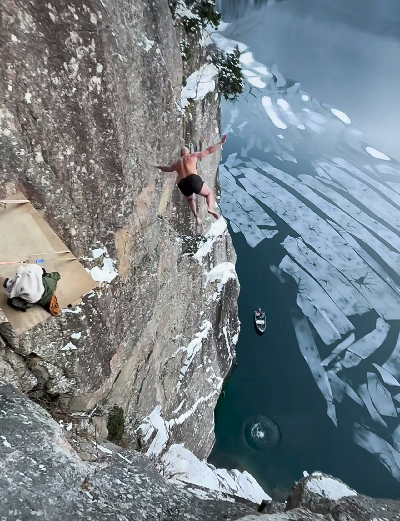 40,5 meter: Ken Stornes mener alvor. Skjermbilde: @kenstornes 40,5 meter: Ken Stornes mener alvor. Skjermbilde: @kenstornes