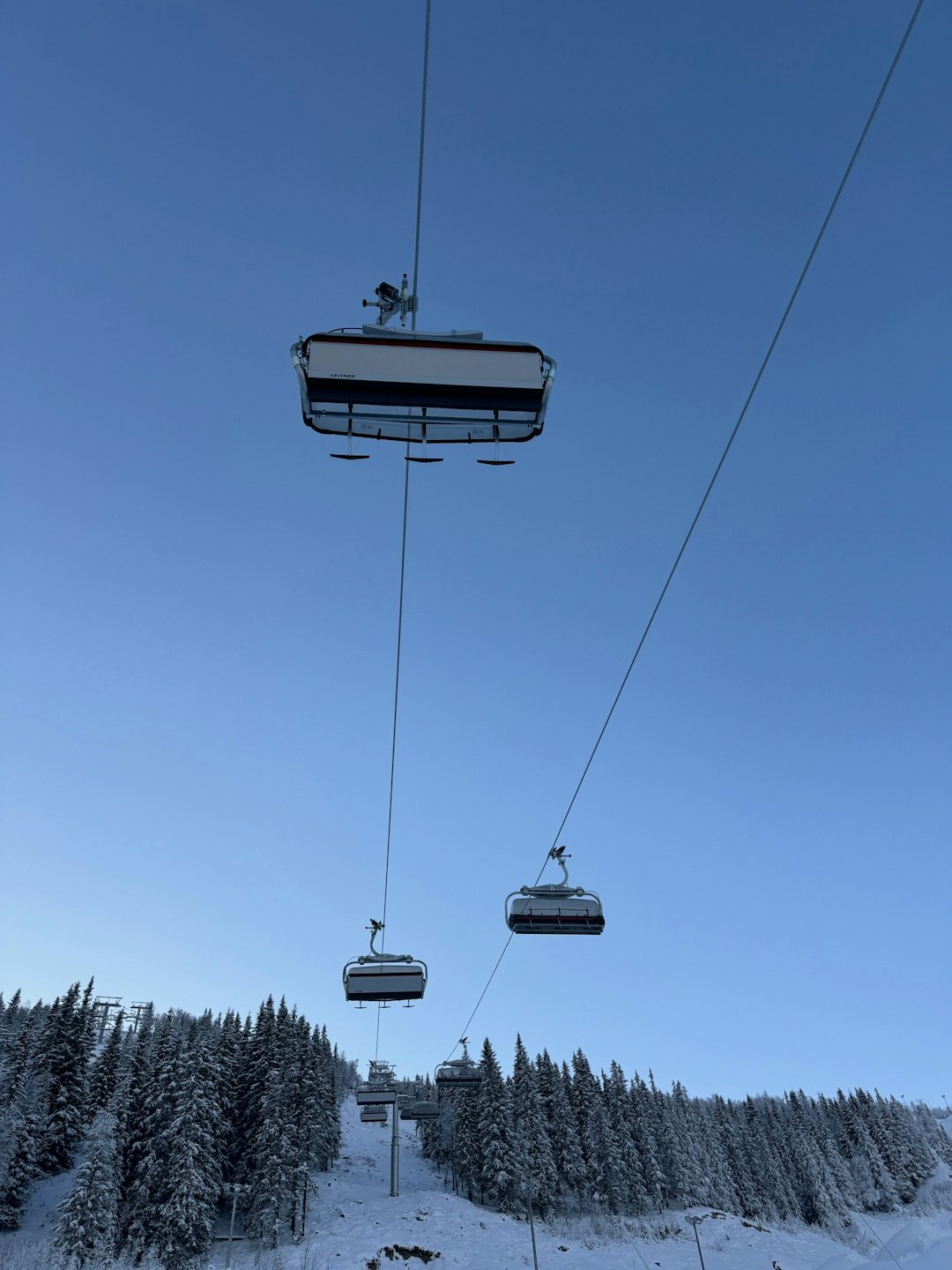 6-SETER: Første åpningsdag for Lodge Express-heisen i Hemsedal er fredag 15. desember. Foto: Skistar