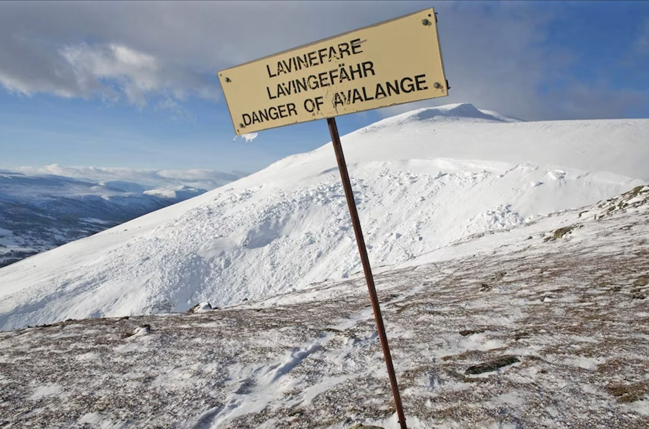 LIGGER AN TIL Å BLI SKUMMELT: Varsom.no varsler stor økning i skredfaren kommende helg, og varsler faregrad fire - stor skredfare - flere steder. Arkivfoto: Tore Meirik LIGGER AN TIL Å BLI SKUMMELT: Varsom.no varsler stor økning i skredfaren kommende helg, og varsler faregrad fire - stor skredfare - flere steder. Arkivfoto: Tore Meirik