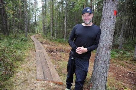 KLOPPKONGEN: Even Løvaas har gått grundig til verks for å skaffe det beste underlaget for lidenskapen sin. Samtidig kommer arbeidet NOTS Follo legger ned fellesskapet til gode. FOTO: Ole Kristian Trana, Østlandets Blad KLOPPKONGEN: Even Løvaas har gått grundig til verks for å skaffe det beste underlaget for lidenskapen sin. Samtidig kommer arbeidet NOTS Follo legger ned fellesskapet til gode. FOTO: Ole Kristian Trana, Østlandets Blad