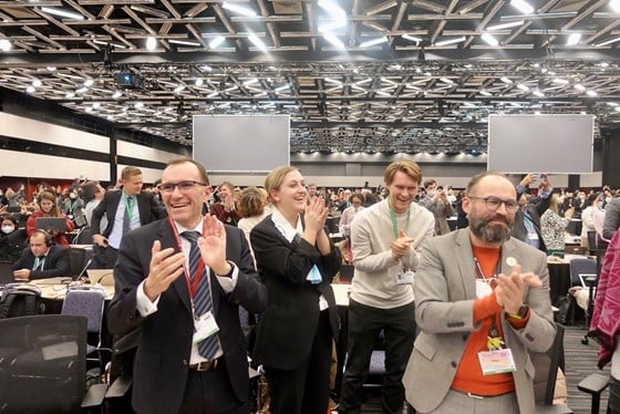 NISSE FOR ANLEDNINGEN: Espen Barth Eide i Montreal, rett før jul 2022. Foto: Kari Asheim/KLD