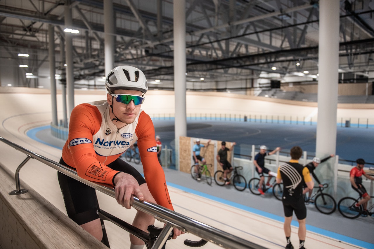KLAR: Velodromen i Asker åpner den 13. januar 2024. Hva betyr det for deg og meg? Foto: Henrik Alpers. KLAR: Velodromen i Asker åpner den 13. januar 2024. Hva betyr det for deg og meg? Foto: Henrik Alpers.