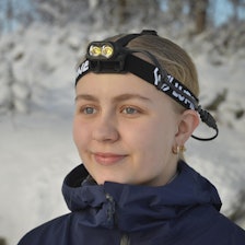 TESTET: Lupine Piko er liten og blir fort varm på full lysstyrke. Om den ikke får kjøling fra fartsvind vil elektronikken dempe lyset noe. Foto: Egill Danielsen Lupine Piko