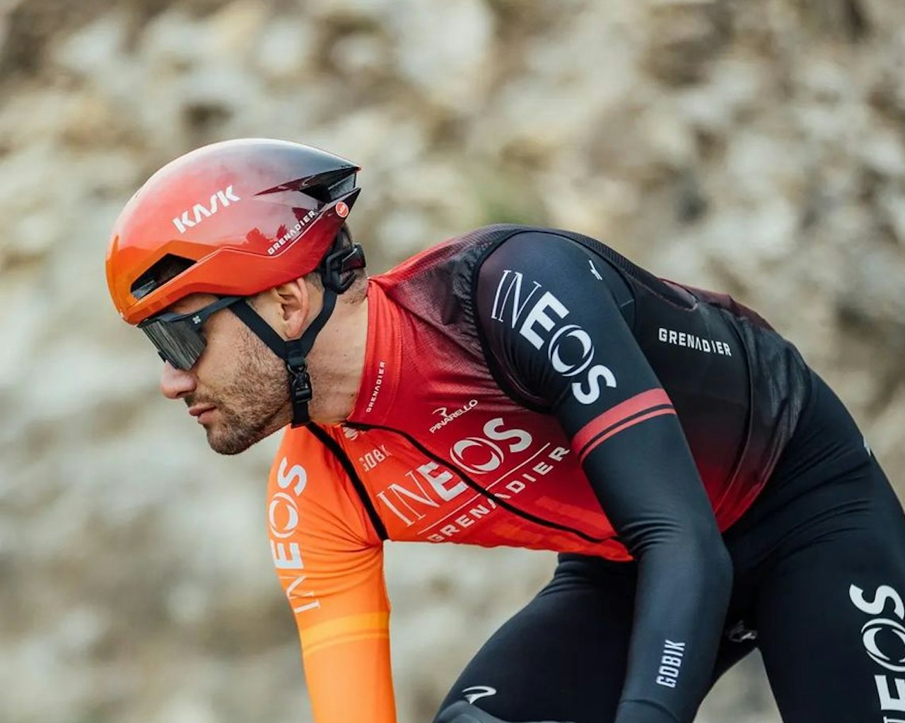 NY HJELM: Kask nye aerohjelm dekker ørene. Foto: Filippo Ganna/Instagram NY HJELM: Kask nye aerohjelm dekker ørene. Foto: Filippo Ganna/Instagram