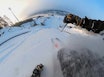 PUDDER: Her er Anders Backe på vei ned unnarennet i verdens største hoppbakke. Foto: Anders Backe