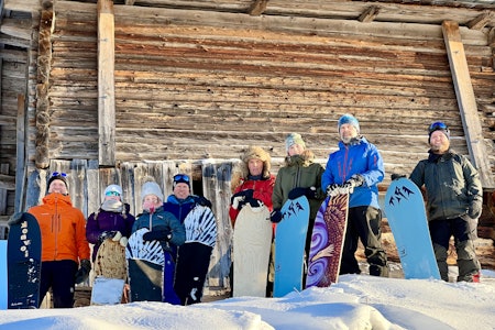 REKKA: Jo Ellingsen, Erle og Oda Arnesen-Vestgård, Espen Arnesen, Einar Lofthus, Guro og Bjørn Kleiv og Olav Barstad Hansen. Foto: Harald Rishovd