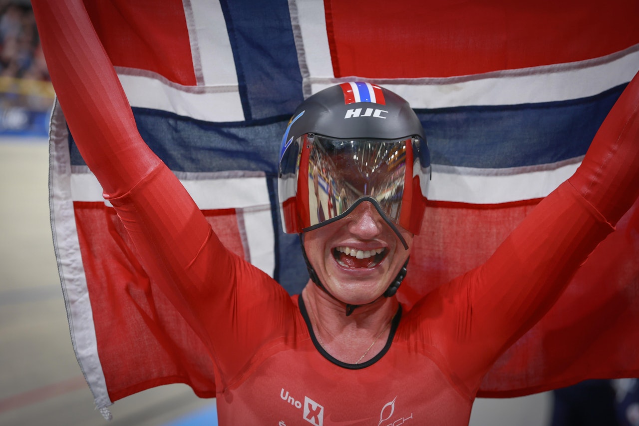 EUROPAMESTER: Anita Yvonne Stenberg kunne slippe jubelen løs etter seieren i omnium. Foto: Cor Vos EUROPAMESTER: Anita Yvonne Stenberg kunne slippe jubelen løs etter seieren i omnium. Foto: Cor Vos