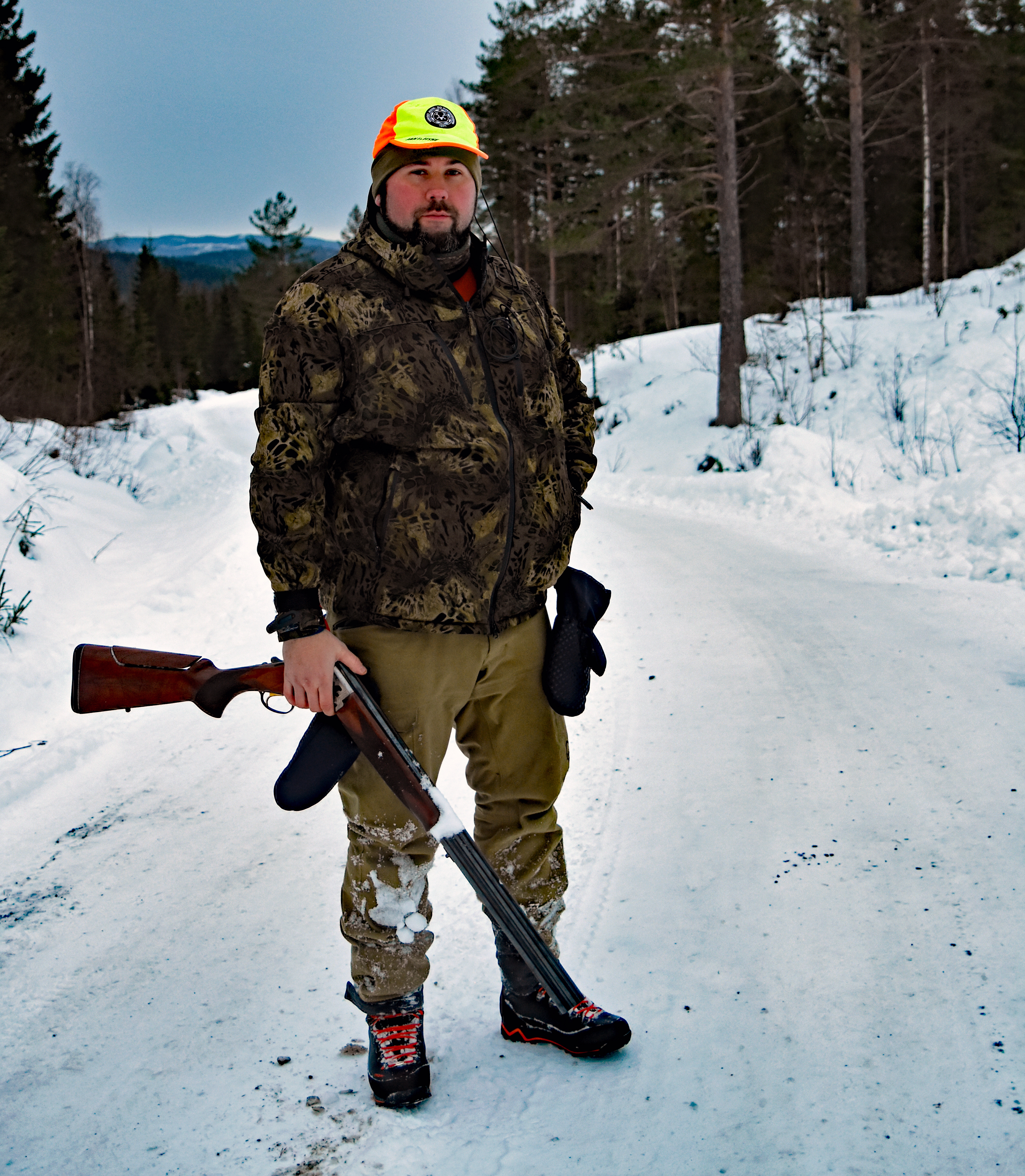 VESTERÅLEN: Kenneth Eliassen har reist den lange veien til Nord-Odal fra Sortland for andre året på rad. Han skal tilbake neste år også for å være med på Den Store Revejakta.