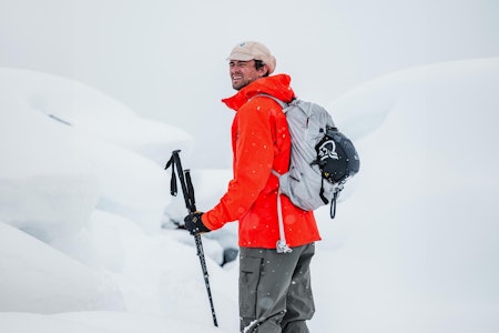 VAR FOR PUTER: Benjamin Forthun kjenner seg hjemme blant store klipper og bratte putefelt. Men hvor de ligger, vil han ikke fortelle deg. Foto: Simon Sjøkvist VAR FOR PUTER: Benjamin Forthun kjenner seg hjemme blant store klipper og bratte putefelt. Men hvor de ligger, vil han ikke fortelle deg. Foto: Simon Sjøkvist