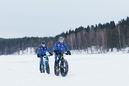PLANLEGGER EKSPEDISJON:  Guttorm Christensen (t.v) og Jonas Nermoen planlegger en sykkeltur noe utenom det vanlige i 2024. Foto: Kristoffer H. Kippernes. grønland fatbike sykkel 2024 guttorm christensen