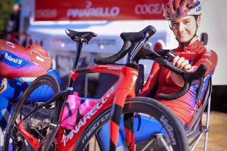 HISTORIE: Pinarello skriver historie, når de nå går inn i World Touren. Foto: Roland Cycling Team.