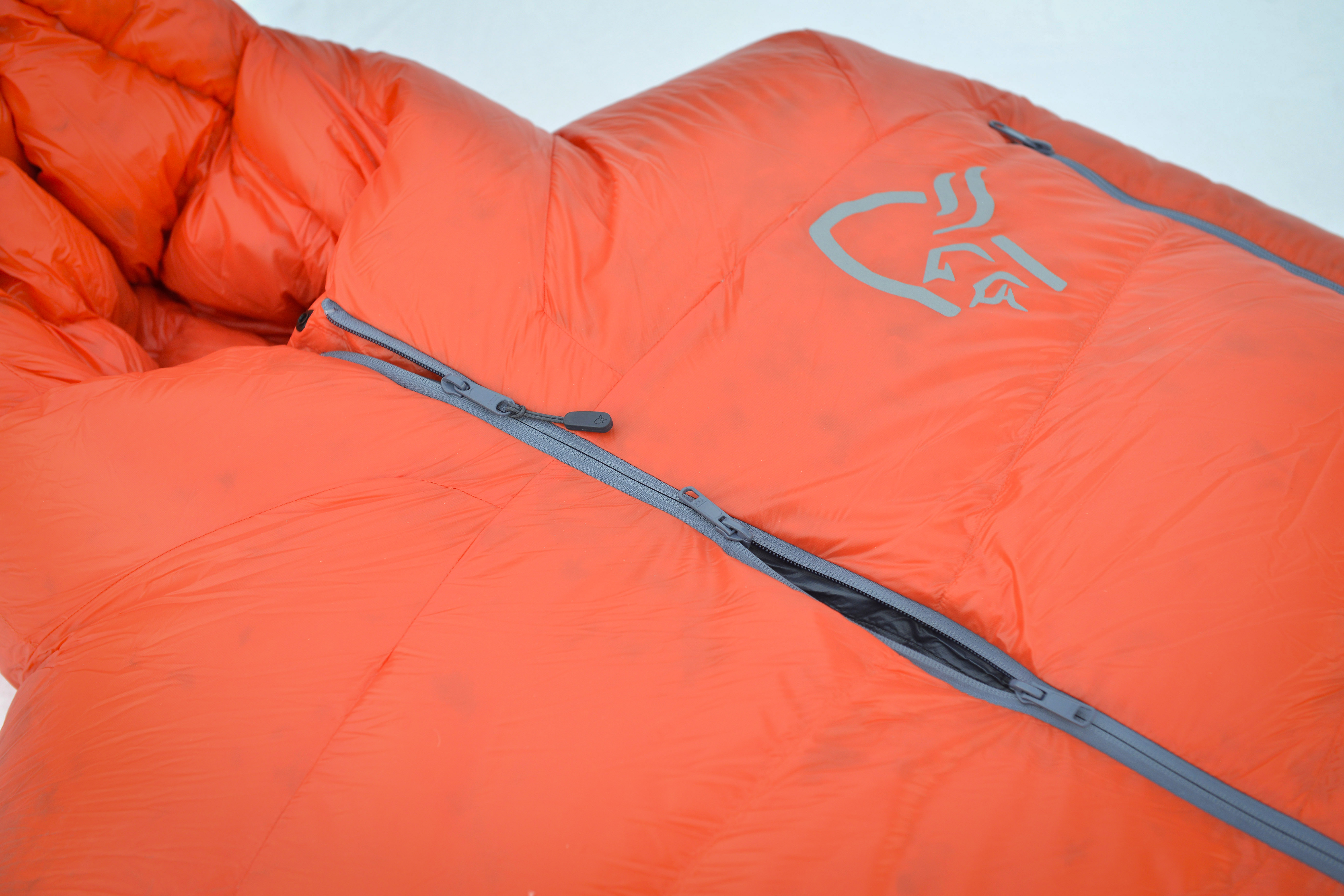 sovepose norrøna trollveggen 850 vinter