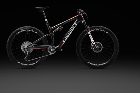 NY RITTMASKIN: Nye Epic 8 fra Specialized skal være mer kapabel enn forgjengeren, i følge produsenten selv. Foto: Specialized. specialized epic 8 epic evo 2024