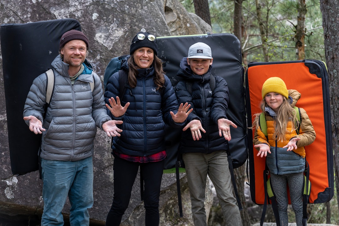 SÅRE FINGRE: The Hagens på en av sine mange turer til klatreparadiset Fontainebleau. Foto: Jake Holland SÅRE FINGRE: The Hagens på en av sine mange turer til klatreparadiset Fontainebleau. Foto: Jake Holland