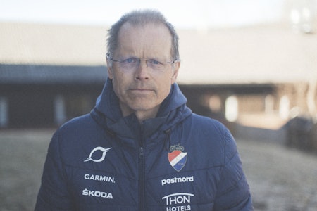 HARDT ARBEID: Eddy Knudsen Storsæter fungerer tidvis både som landslagssjef og markedssjef. Mest krevende synes han usikkerheten rundt vår store U23-årgang er. HARDT ARBEID: Eddy Knudsen Storsæter fungerer tidvis både som landslagssjef og markedssjef. Mest krevende synes han usikkerheten rundt vår store U23-årgang er.