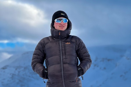 LETTVEKTER: Denne jakken har Imponerende detaljer. Test av Rab Mythic Ultra