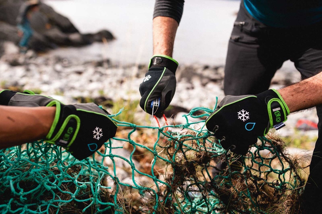 SYSTEMATISK: Fire års erfaring gjør at man kan flyte på noen rutiner. Foto: Kristian Louis plasti. havet