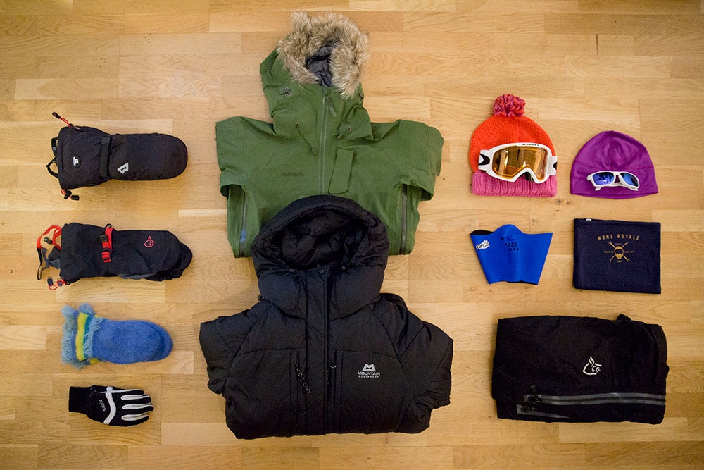 BREBRILLER: Solbrillene på biletet vil bli bytta ut med brebriller som har mørkare glas og betre beskyttelse på sidene. Foto: Line Hårklau fjellskiutstyr