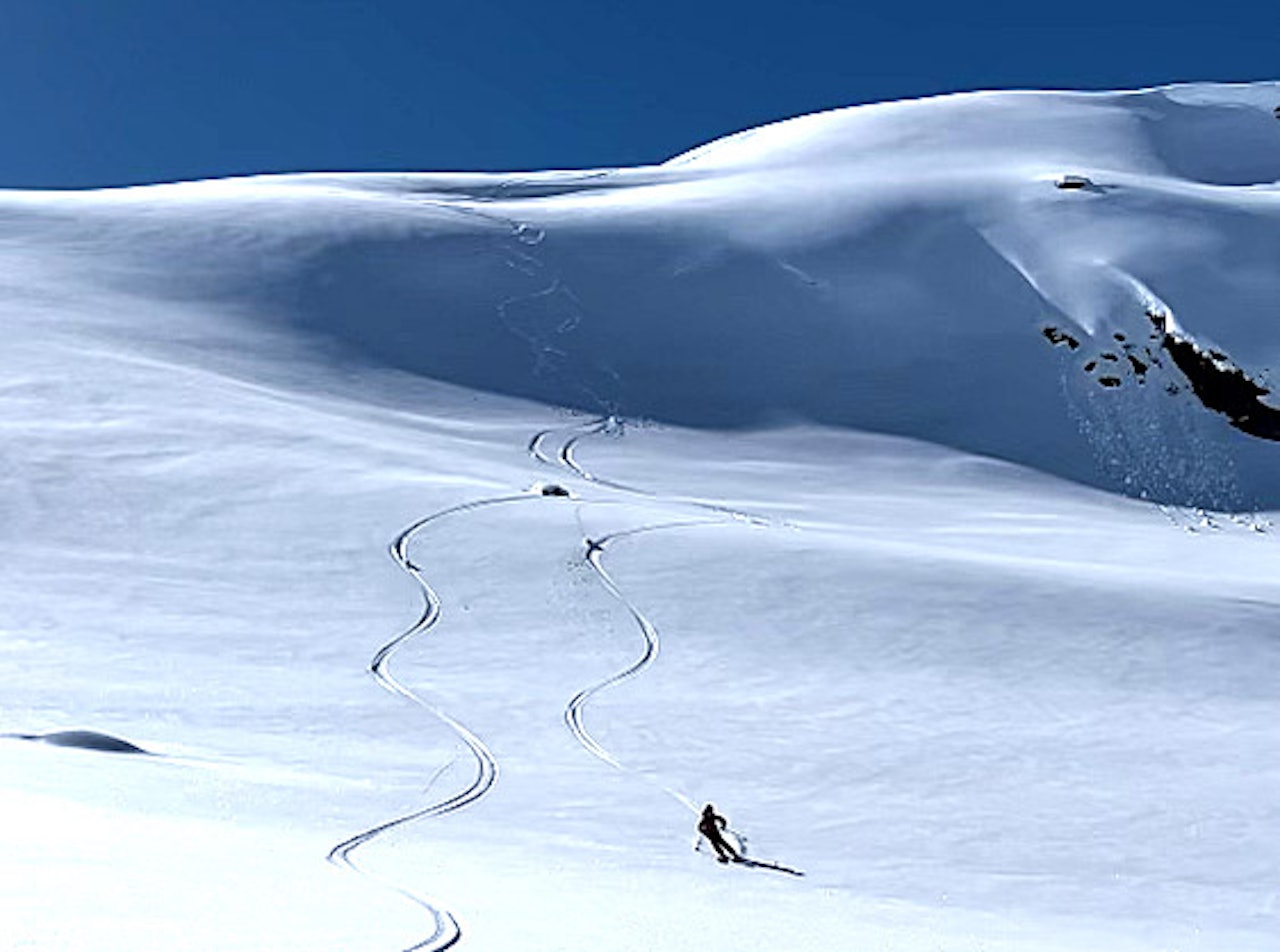 JOTUNHEIMEN: Fint skiføre, men utfordrende skredforhold. Foto: Leif Øyvind Solemsli skikjøring