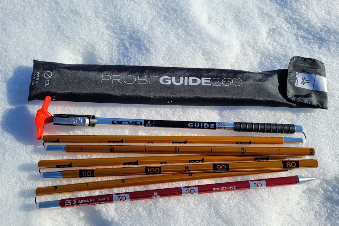 Arva Guide. Foto: Christer Lundberg Nes søkestang og oppbevaringspose