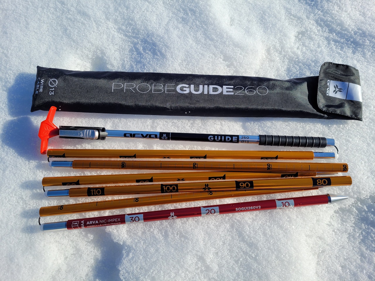 Arva Guide. Foto: Christer Lundberg Nes søkestang og oppbevaringspose