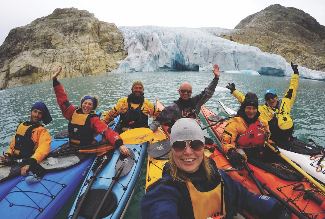 GOD GJENG: 14 padlere fra Bergen på padletur ved Folgefonna. GOD GJENG: 14 padlere fra Bergen på padletur ved Folgefonna.