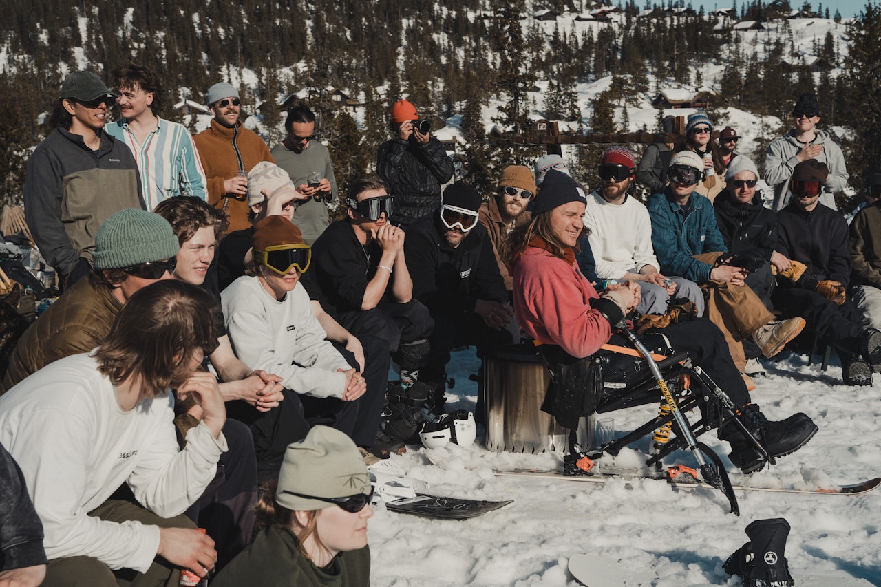 TORGEIR I MIDTEN: I 2010 pådro Torgeir Berre seg en brutal ryggmargskade på snowboard i New Zealand. Her har vi ham tilbake på snø under Høvdingen av Høgevarde. Bilde: Even Brekke TORGEIR I MIDTEN: I 2010 pådro Torgeir Berre seg en brutal ryggmargskade på snowboard i New Zealand. Her har vi ham tilbake på snø under Høvdingen av Høgevarde. Bilde: Even Brekke