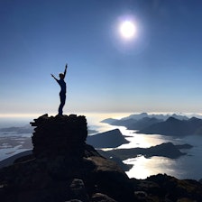 NORGE, ASSÅ: For Hege Forfot gir de det en helt egen følelse å komme på toppen av et fjell. Foto: Privat