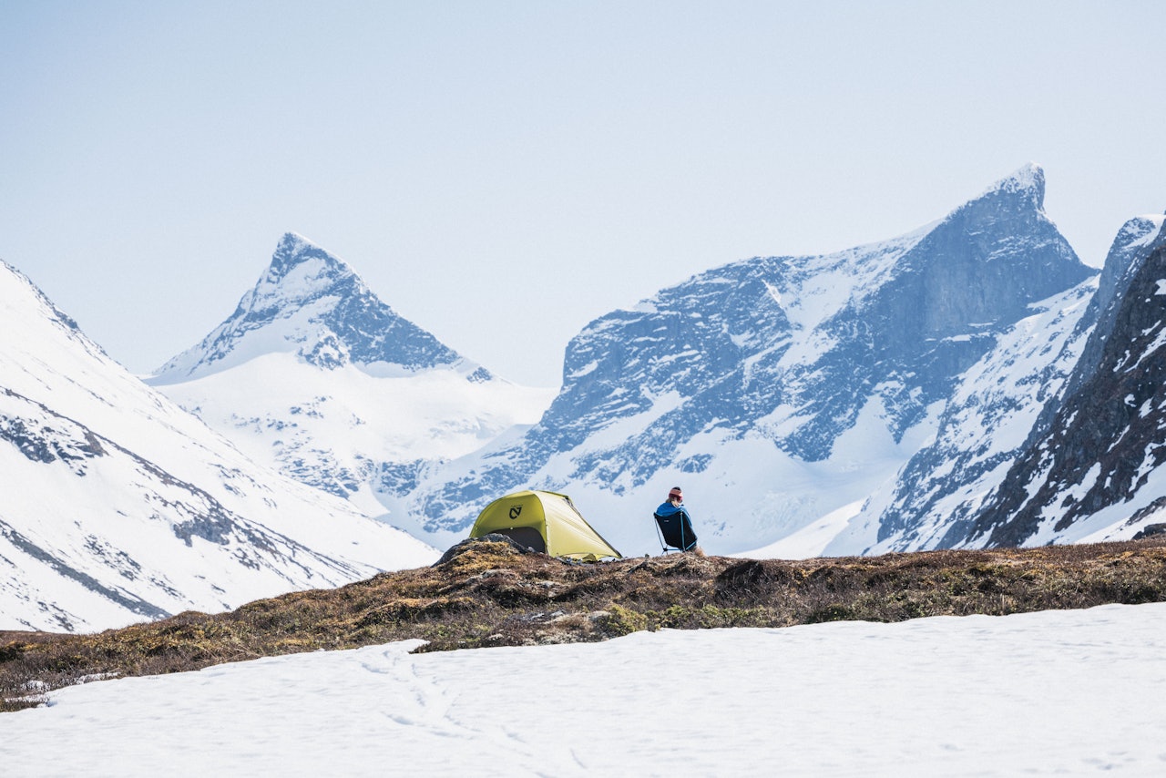 BASECAMP: Det er utsikt nok til alle, uansett hvor du setter opp teltet. Foto: Simon Sjøkvist. Telting, Jotunheimen, Turtagrø