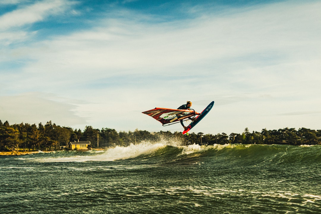 HVALER: Oda Johanne Stokstad Brødhold kom nylig på andreplass i verdenscupen i freestyle windsurfing. Foto: Christian Nerdrum HVALER: Oda Johanne Stokstad Brødhold kom nylig på andreplass i verdenscupen i freestyle windsurfing. Foto: Christian Nerdrum
