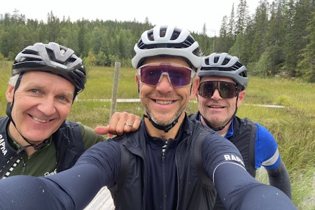 LANGTUR: Sørlandstrioen (f.v) Johnny Olsen, Sturle Dahl og Hans Petter Hustad under Børsen 8-timers. Foto: Sturle Dahl. LANGTUR: Sørlandstrioen (f.v) Johnny Olsen, Sturle Dahl og Hans Petter Hustad under Børsen 8-timers. Foto: Sturle Dahl.