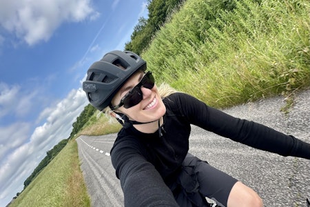 LANGT: Tonje skal sykle over 1600 km på 10 dager. Foto. Privat. Tonje Kvivik