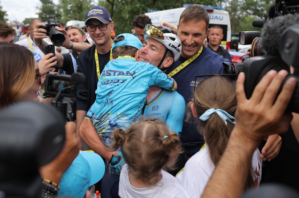 RÅSTERK: Mark Cavendish (39) passerte legenden Eddy Merckx etter å ha gått til topps i den femte etappen av Tour de France. Foto: Cor Vos