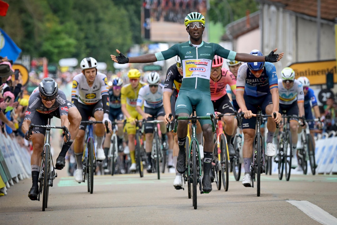 GJØR DET IGJEN: Biniam Girmay vant massespurten og tok sin andre etappeseier i årets tour. Foto: Cor Vos GJØR DET IGJEN: Biniam Girmay vant massespurten og tok sin andre etappeseier i årets tour. Foto: Cor Vos