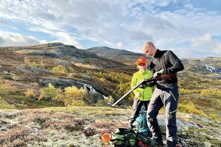 OPPLÆRINGSJAKT: For mange går veien inn i jegerrekkene gjennom familie og venner. Ordningen med opplæringsjakt kan være en fin måte å finne ut om jakt er noe for deg. OPPLÆRINGSJAKT: For mange går veien inn i jegerrekkene gjennom familie og venner. Ordningen med opplæringsjakt kan være en fin måte å finne ut om jakt er noe for deg.