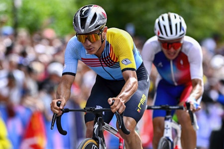 TAKTIKK OG TEMPO: Remco Evenepoel var svært angrepsvillig under OL-fellesstarten. Da feltet samlet seg etter Mathieu van der Poel-show, fant 24-åringen muligheten hadde håpet å få. FOTO: Cor Vos TAKTIKK OG TEMPO: Remco Evenepoel var svært angrepsvillig under OL-fellesstarten. Da feltet samlet seg etter Mathieu van der Poel-show, fant 24-åringen muligheten hadde håpet å få. FOTO: Cor Vos