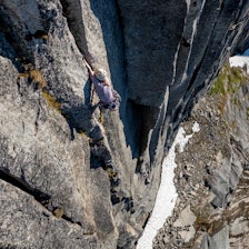 RÅSTERK: Tuva Stavø fra Trondheim. Foto: Vetle Sevild dame som klatrer