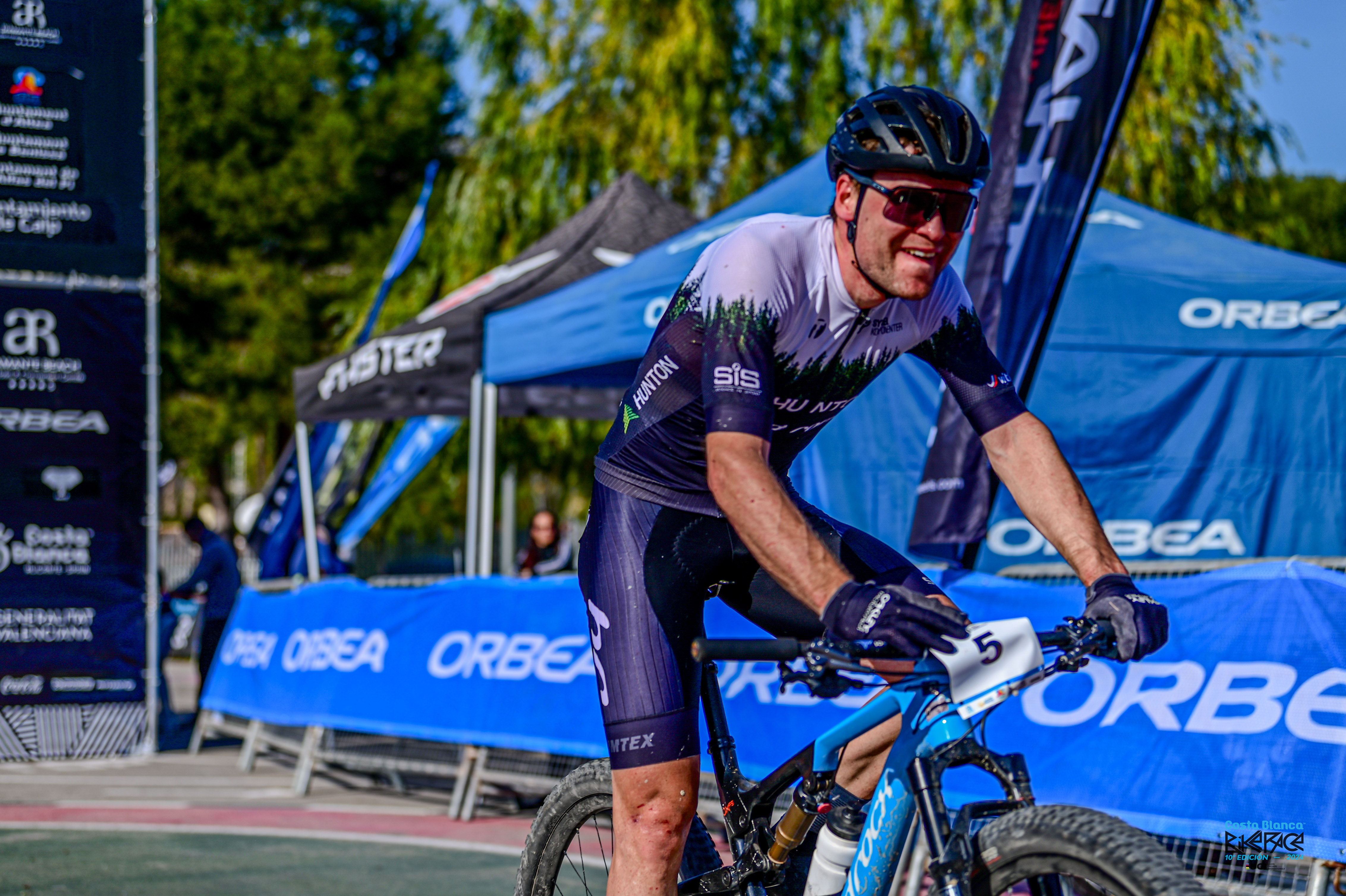 INN BAKVEIEN: VM-laget ble egentlig tatt i midten av juli, men etter Emil Hasund Eids gode prestasjon under EM i terrengmaraton, har også han fått innvilget VM-billett til Andorra. Foto: Costa Blanca Bike Race