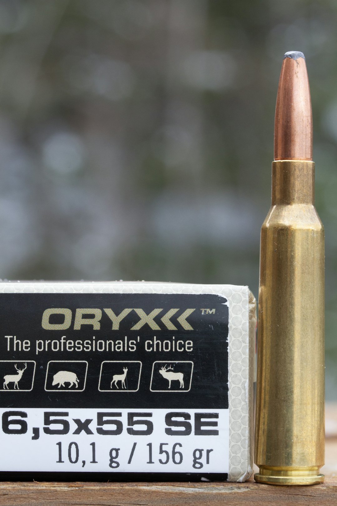 FØRSTEVALGET: 6,5x55 er Abraham N. Grimstvedts førstevalg til det meste av norsk vilt. Et allsidig kaliber som er flattskytende og har snill rekyl. Et kaliber det er lett å skyte bra med. FØRSTEVALGET: 6,5x55 er Abraham N. Grimstvedts førstevalg til det meste av norsk vilt. Et allsidig kaliber som er flattskytende og har snill rekyl. Et kaliber det er lett å skyte bra med.