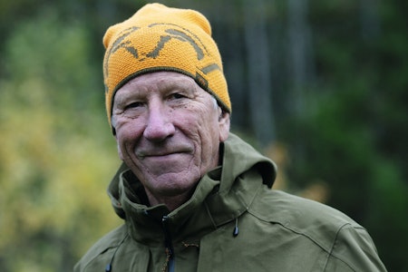 LUE: Blaser-lue med stoff i 50% ull og 50% akryl med behagelig polyester fôr.  LUE: Blaser-lue med stoff i 50% ull og 50% akryl med behagelig polyester fôr.